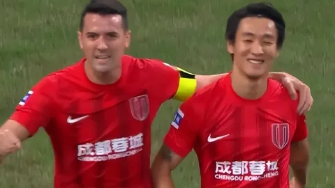 赵本山女儿透露父亲近况：未入狱，已为她在京购置房产